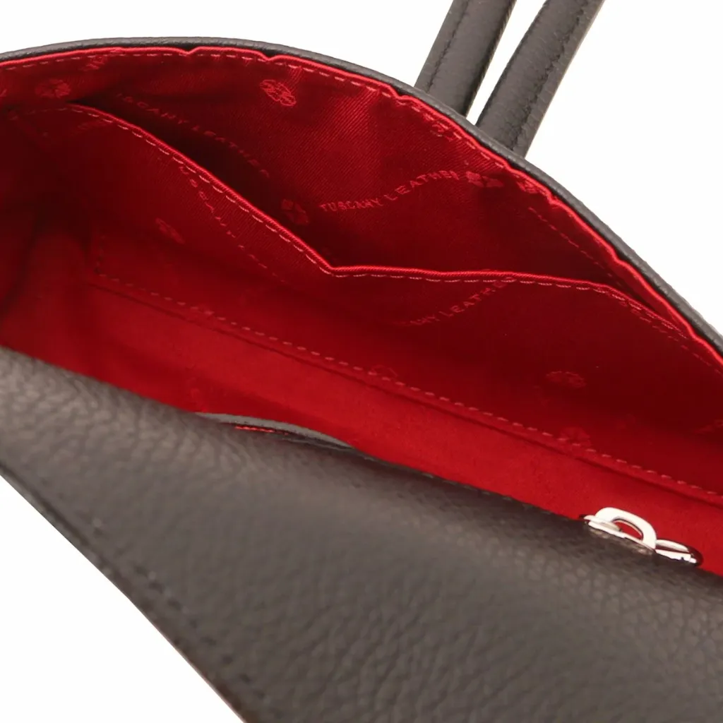 Leather_Clutch_crna_4.webp